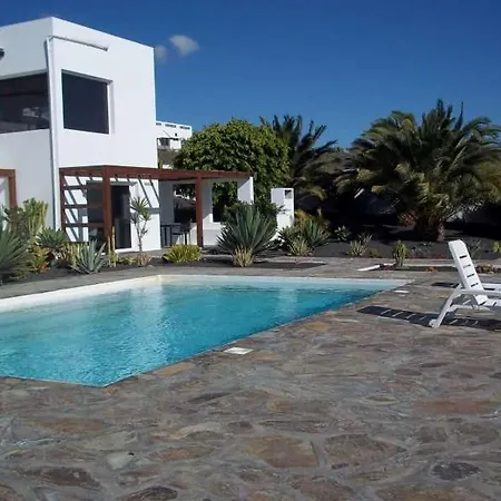 Sleeps 4 Pool Wifi ヴィラ *